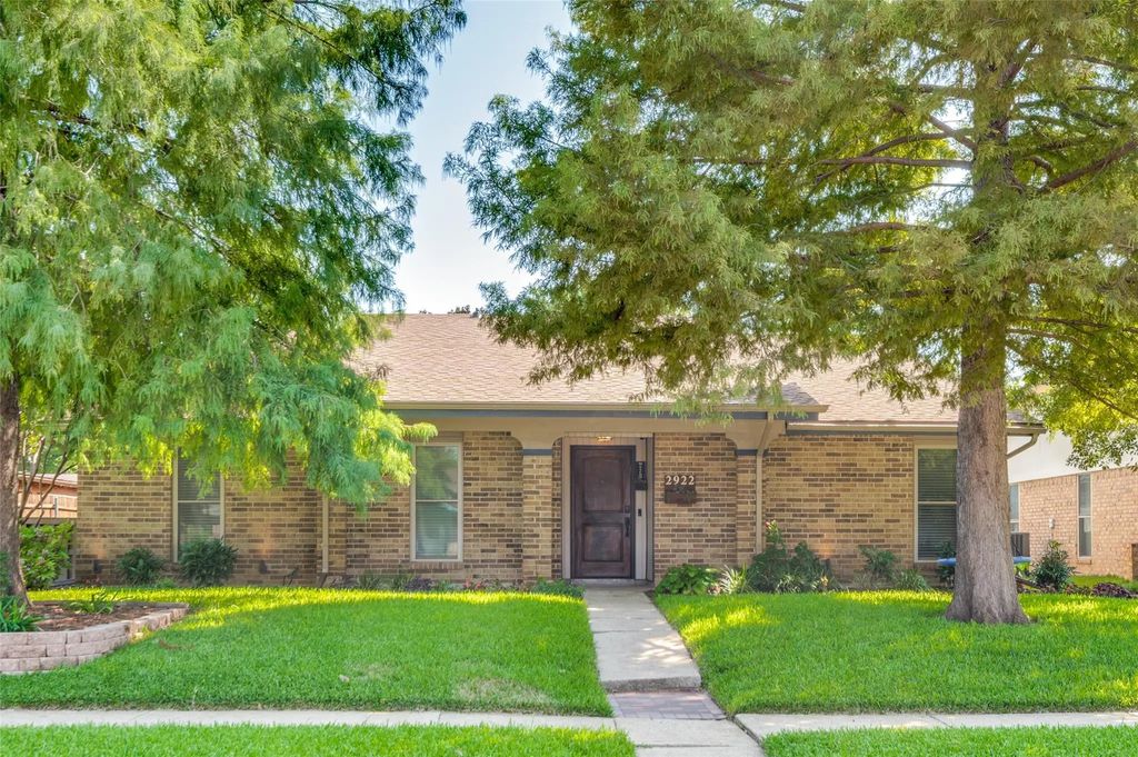2922 Hazelwood Drive, Garland