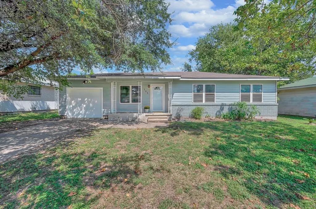 705 N Joyce Street, Lacy Lakeview