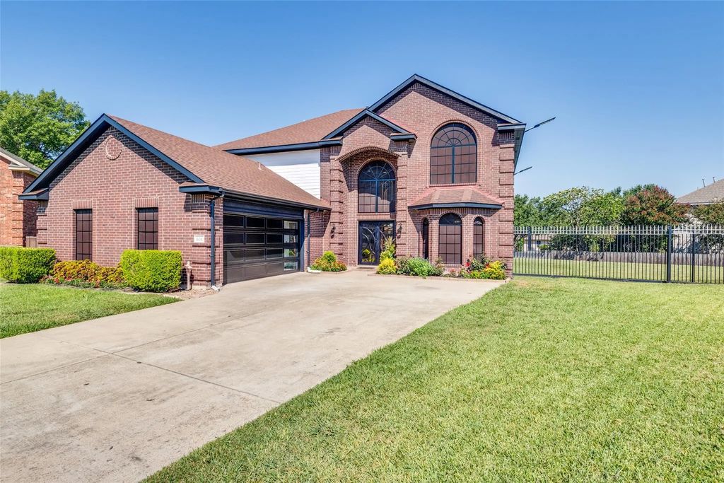 505 Teresa Court, DeSoto