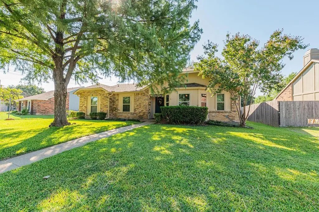 9426 Shipman Street, Rowlett