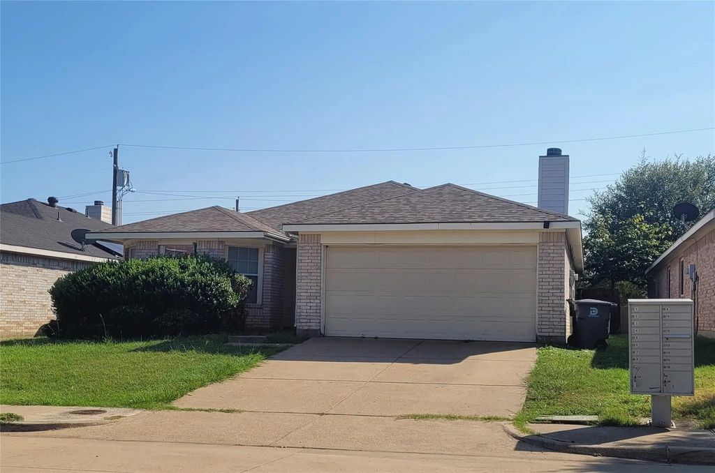 2710 Bishop Allen Lane, Dallas