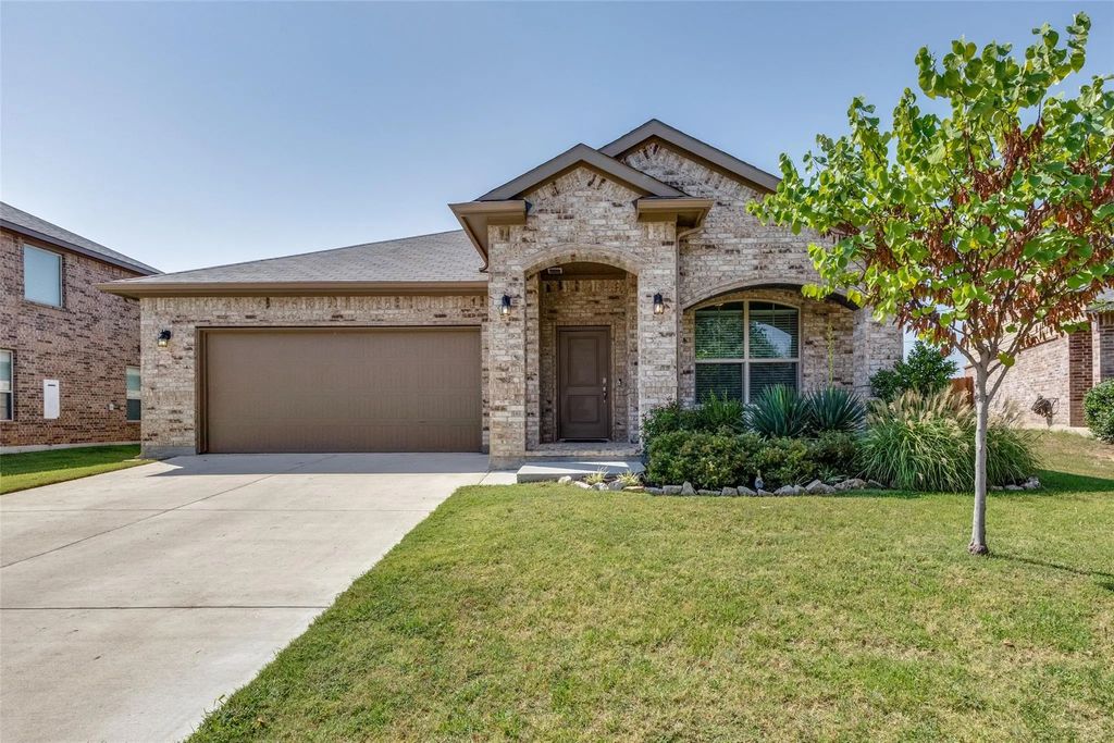 5321 Wheat Sheaf Trail, Fort Worth
