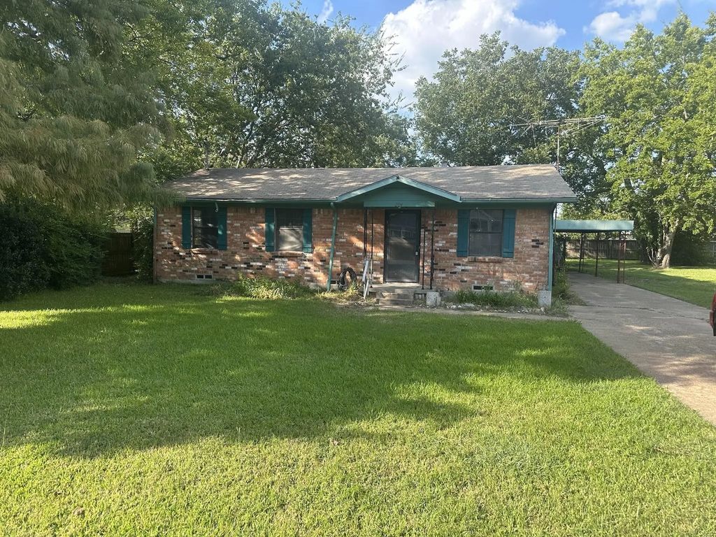 204 W Mount Vernon Street, Mabank