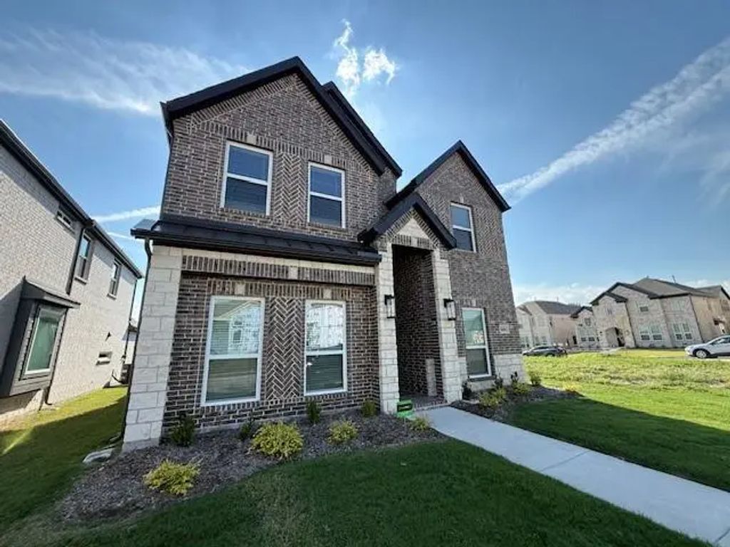 8104 Caprock Trail, Rowlett