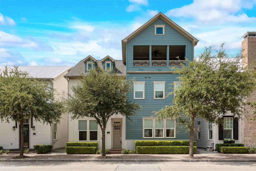 1721 G Avenue, Plano