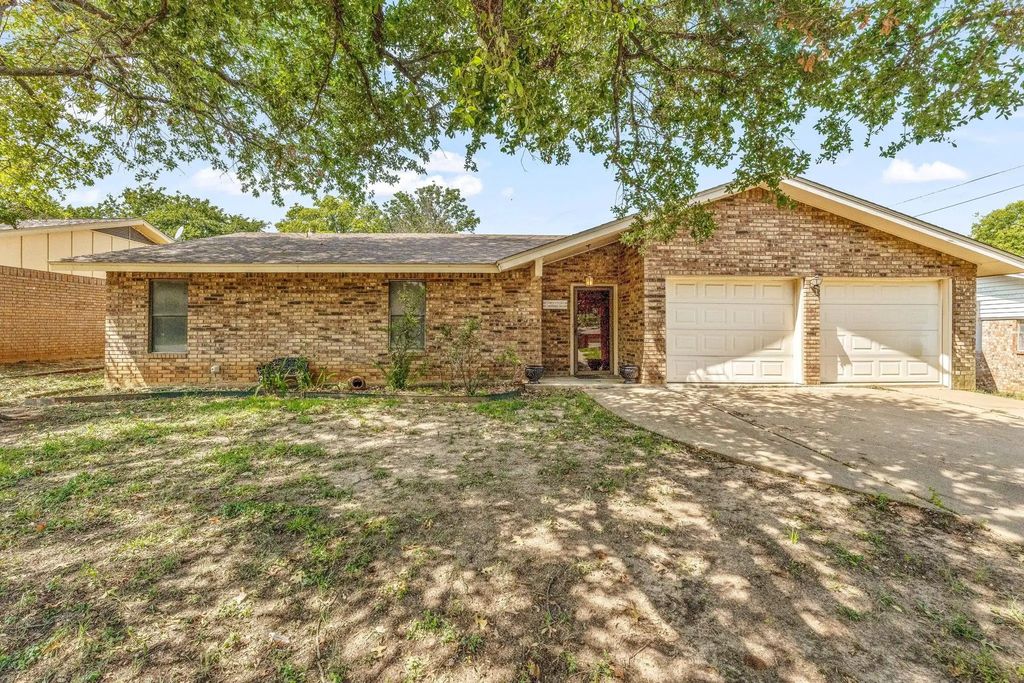 260 Davis Avenue, Stephenville