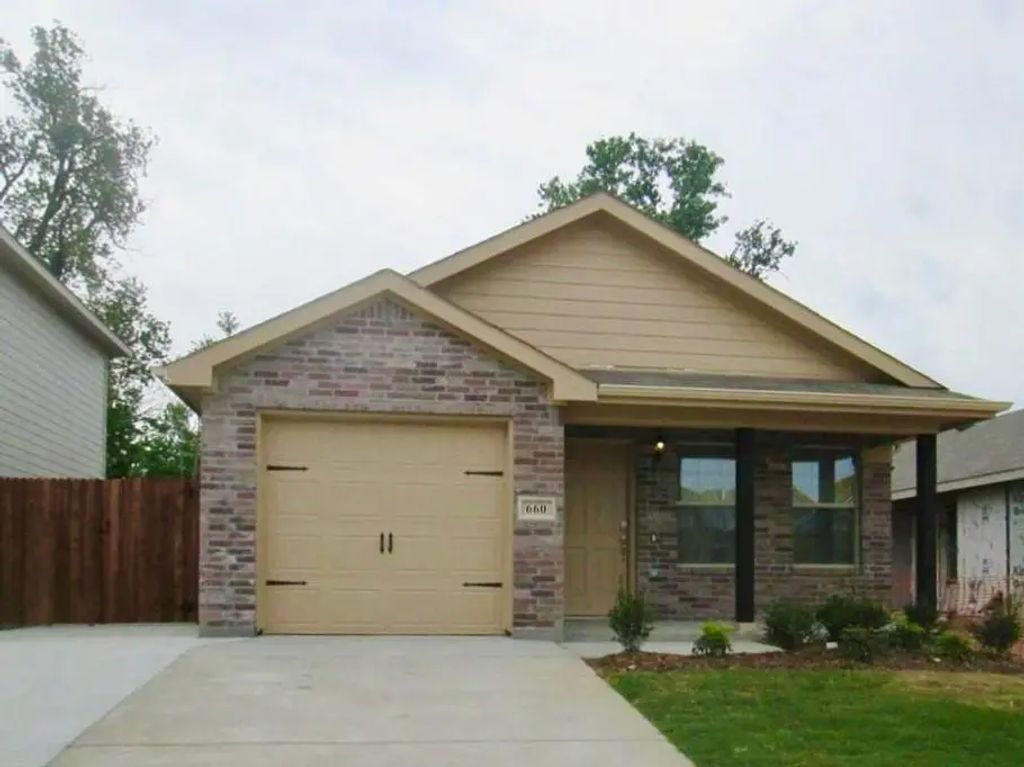 660 River Garden Drive, Fort Worth