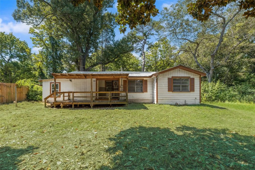 705 Bob Street, Athens