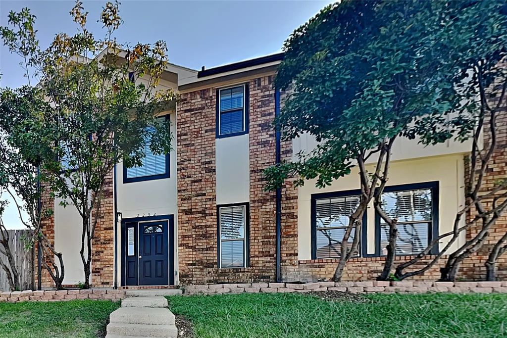 2232 Arbor Creek Drive, Carrollton
