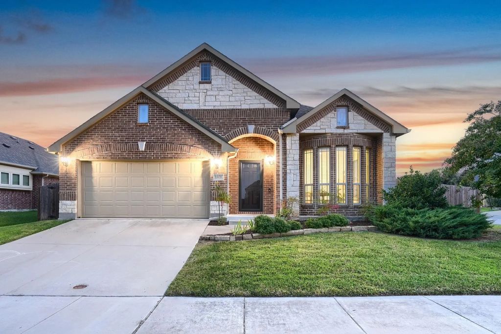 8808 Cassidy Lane, Aubrey
