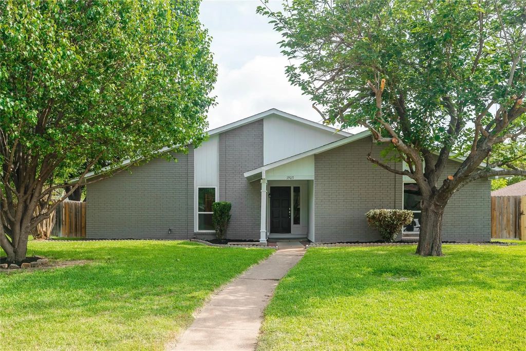 1903 Arvada Drive, Richardson