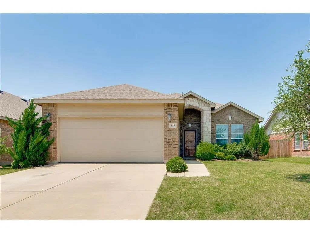 825 Sheryn Drive, Burleson