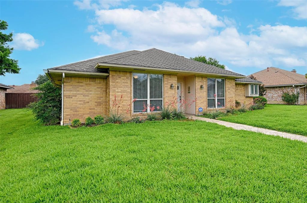 2217 Cedar Circle, Carrollton