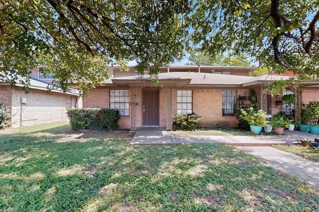 912 N Nursery Road, Irving