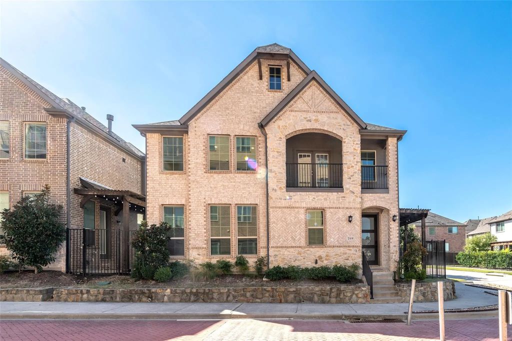 269 Golden Gate Drive, Richardson