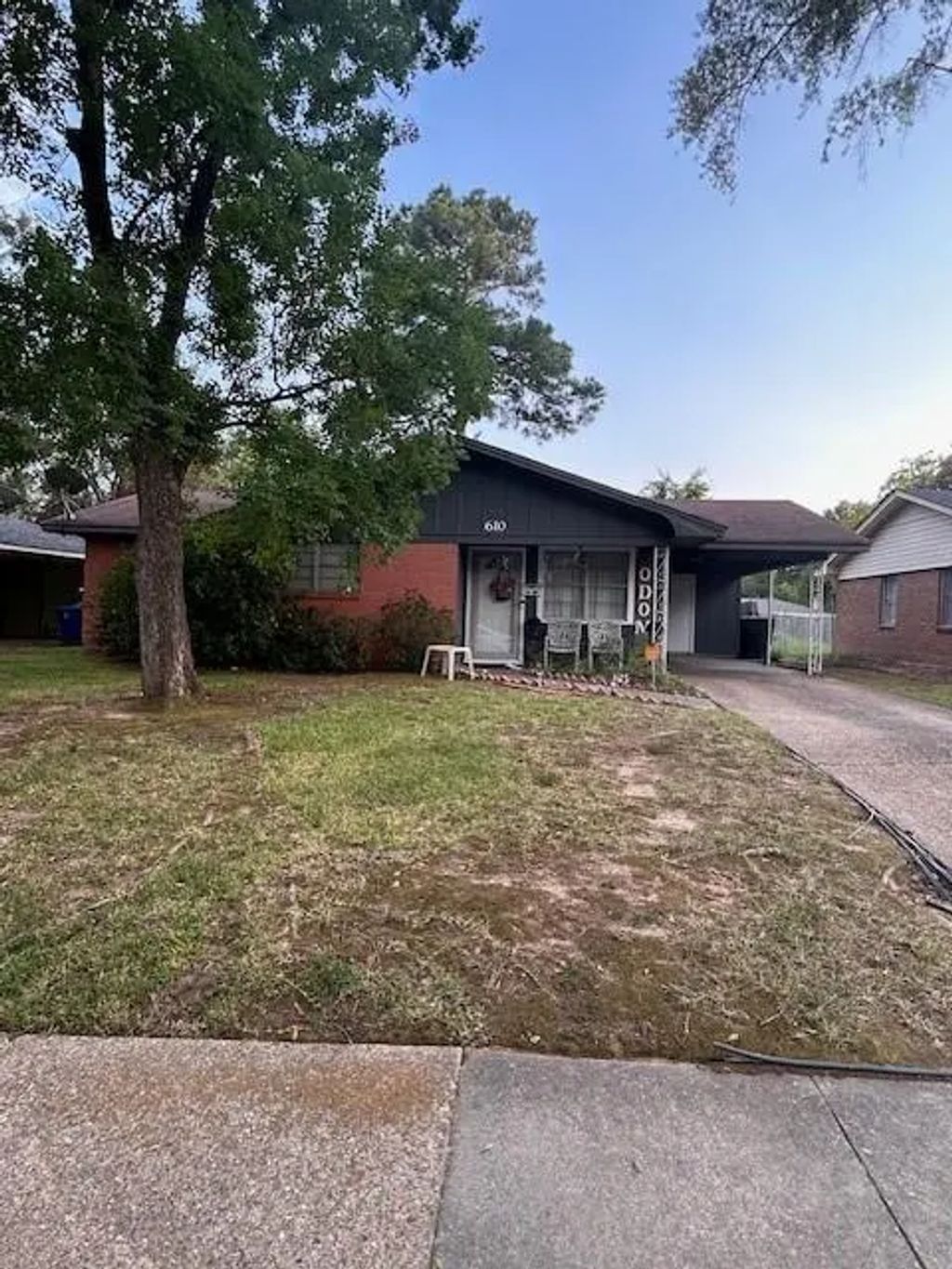 610 Meadowdale Place, Shreveport