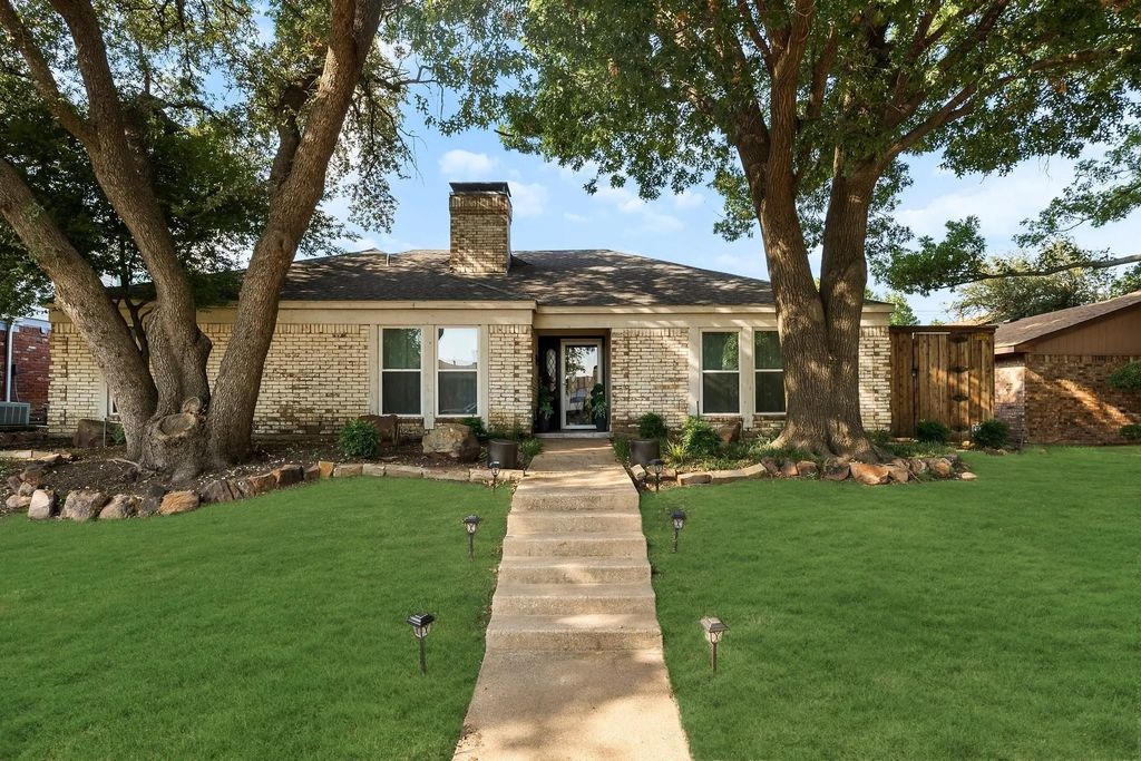 3213 Hidden Cove Drive, Plano