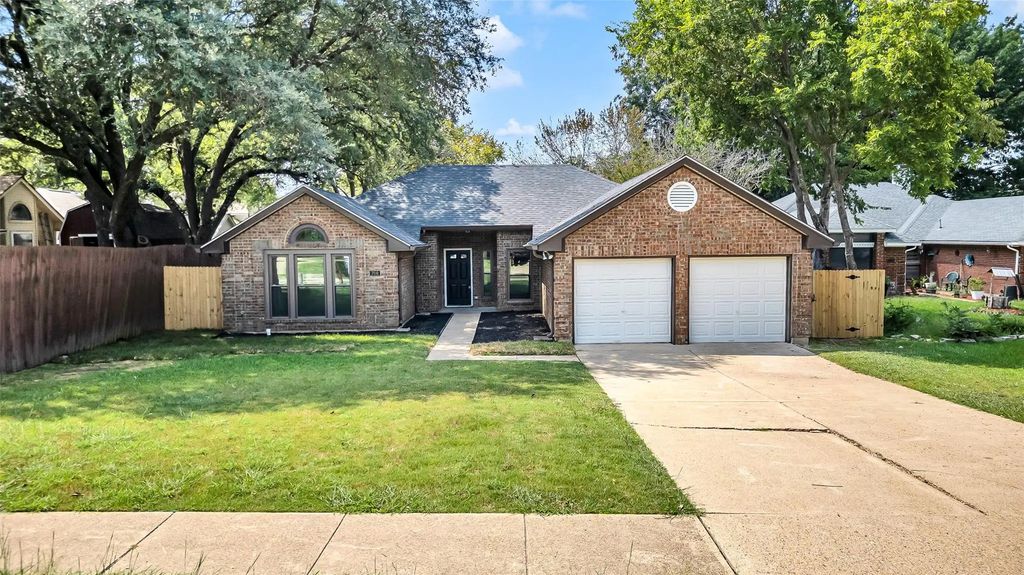 700 Creekview Court, Mesquite