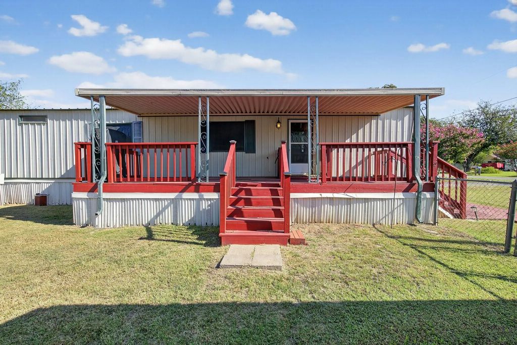 7078 Apache Trail, Weatherford