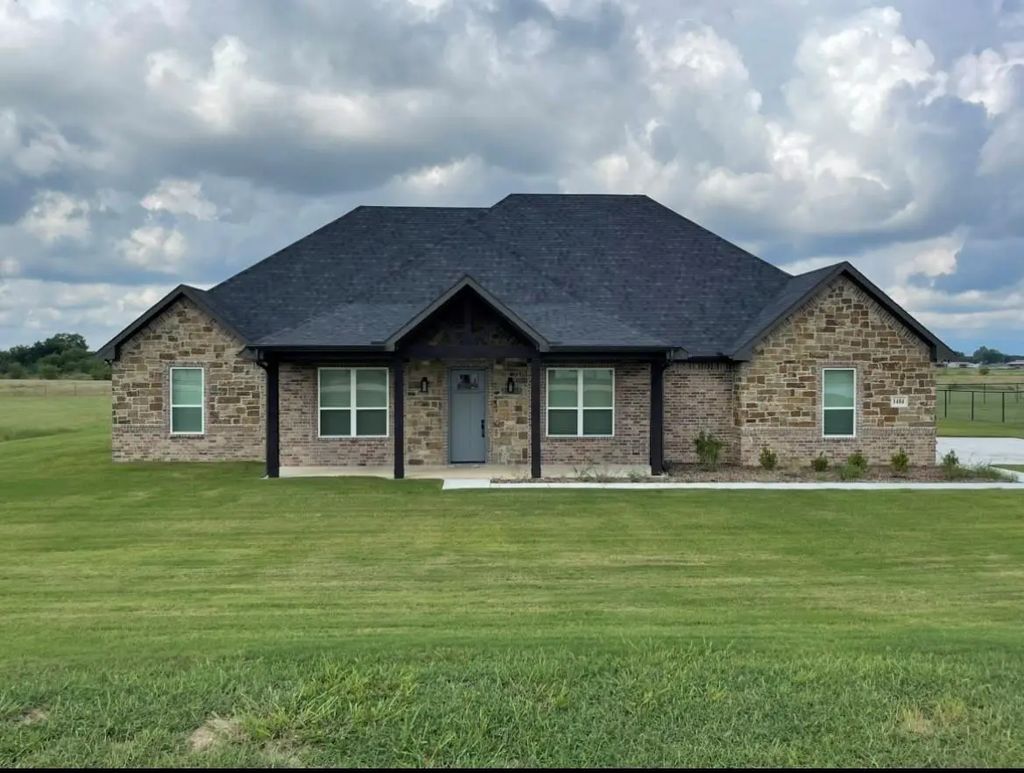 1484 Dixie Estates Way, Whitesboro