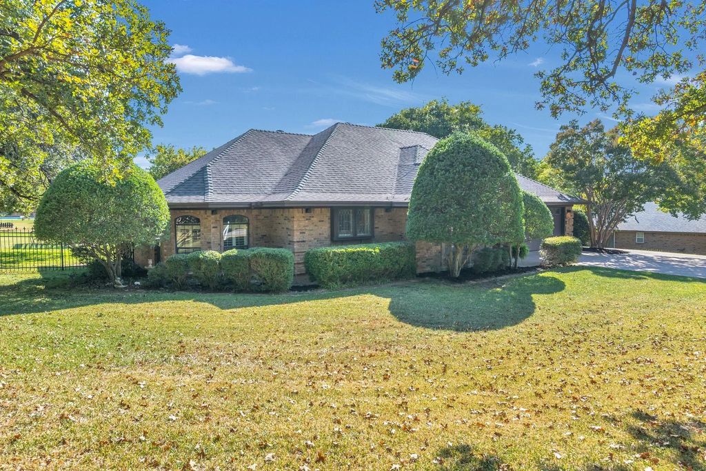 416 Woodland Trail, Keller