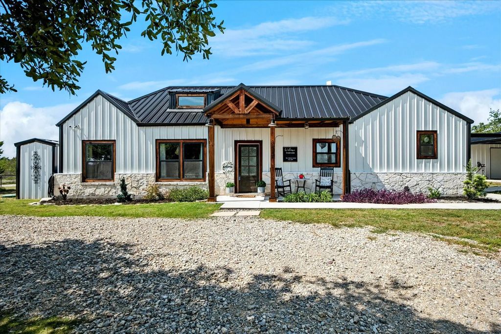 855 Deer Track Road, Weatherford