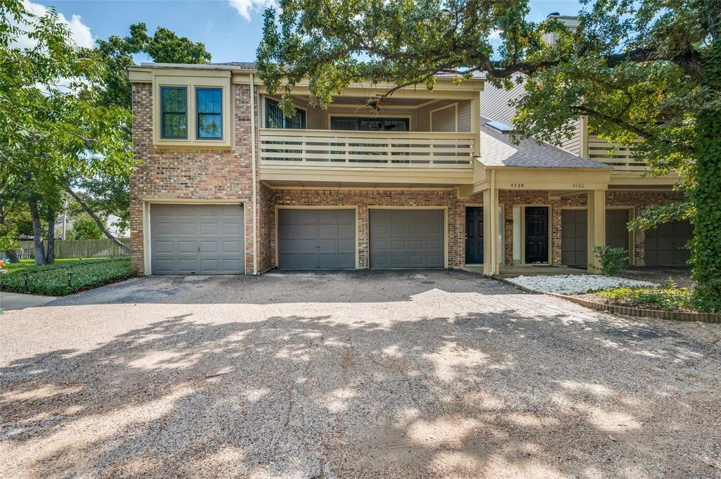 4528 Forestgate Circle, Arlington