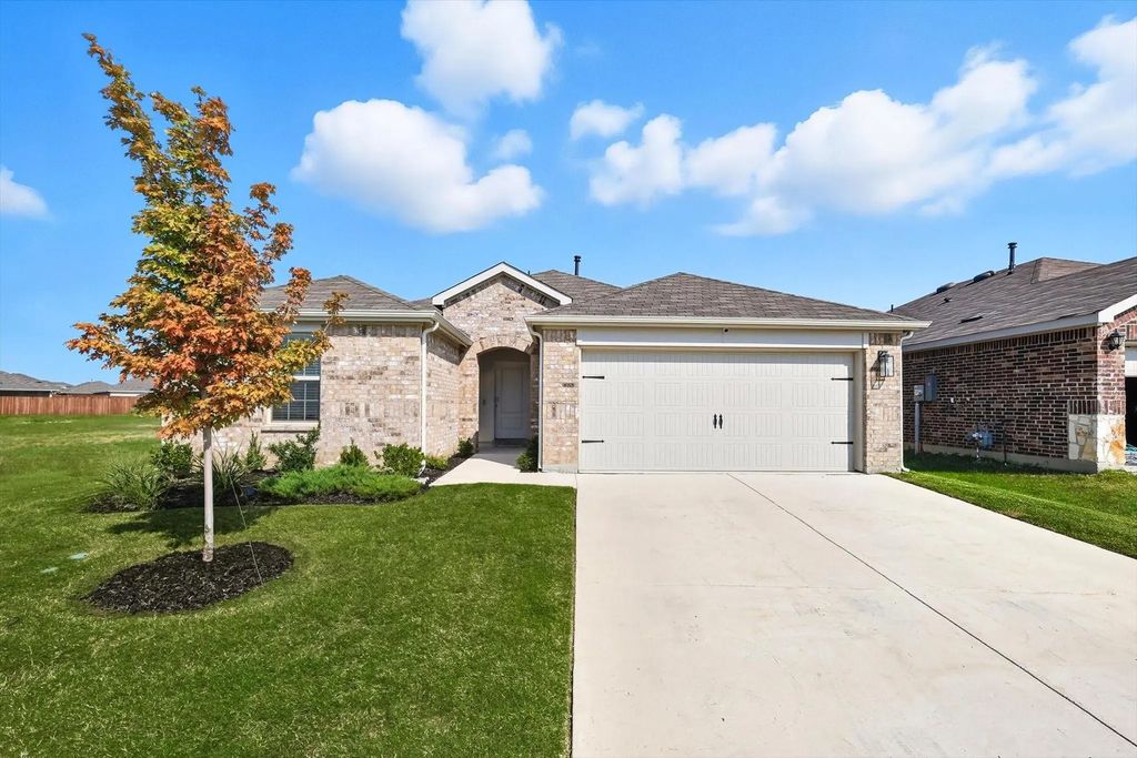 5116 Elk Ridge Drive, Denton