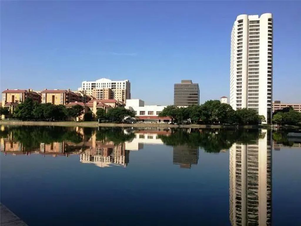 330 Las Colinas Boulevard E 1006, Irving