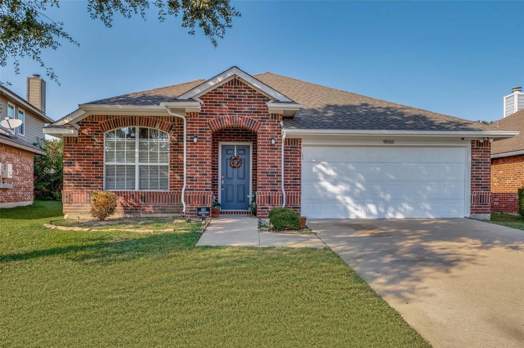 9016 Hampton Court, McKinney