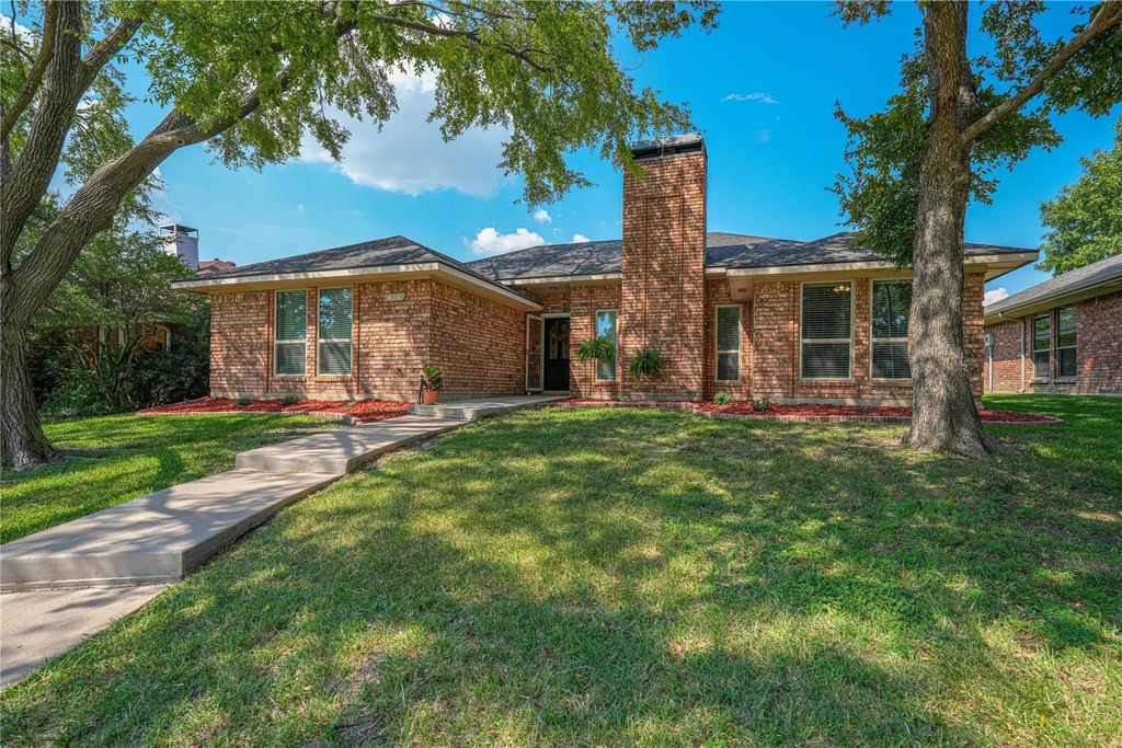 420 W Oak Street, Wylie