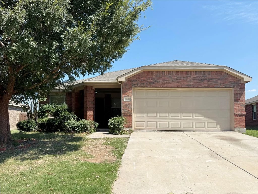 1809 Sparrow Lane, Aubrey