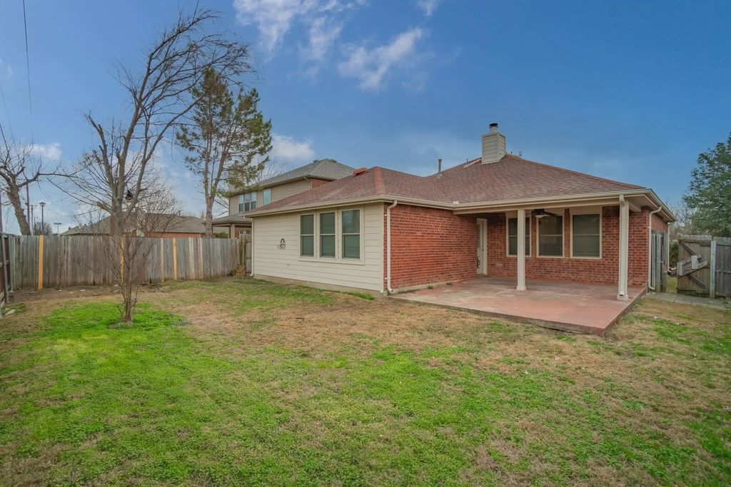 202 Starlight Drive, Forney