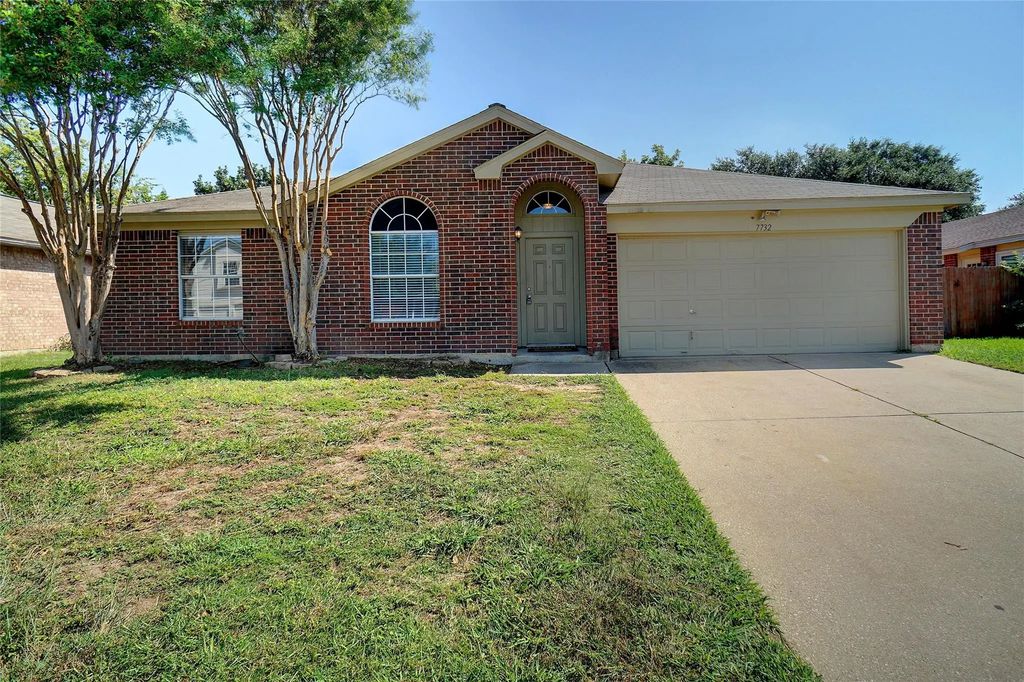 7732 Kelly Lynn Lane, Watauga