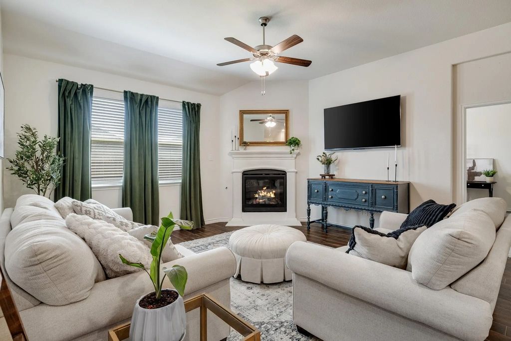 11312 Canyon Oak Street, Aubrey