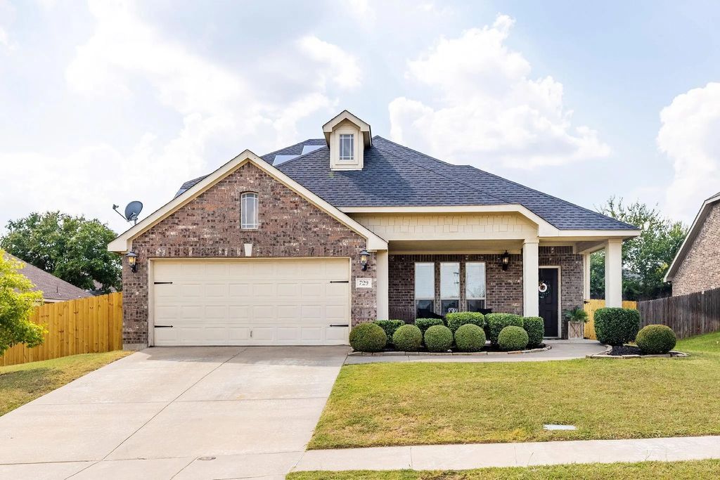 729 Abbey Lane, Midlothian