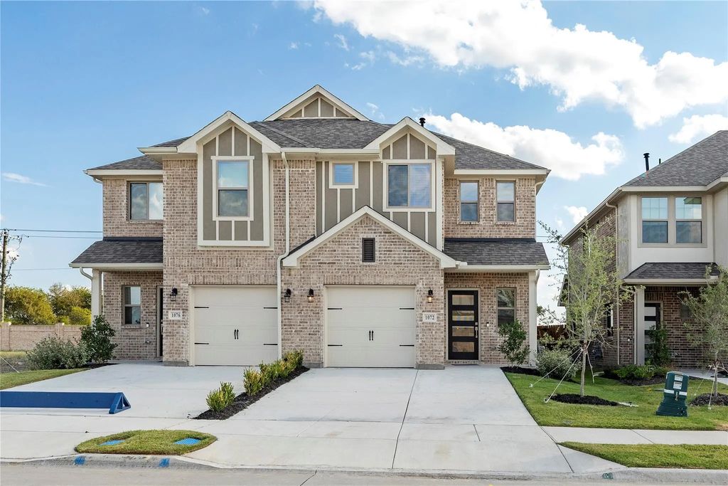 1072 Happy Holly Road, Lavon