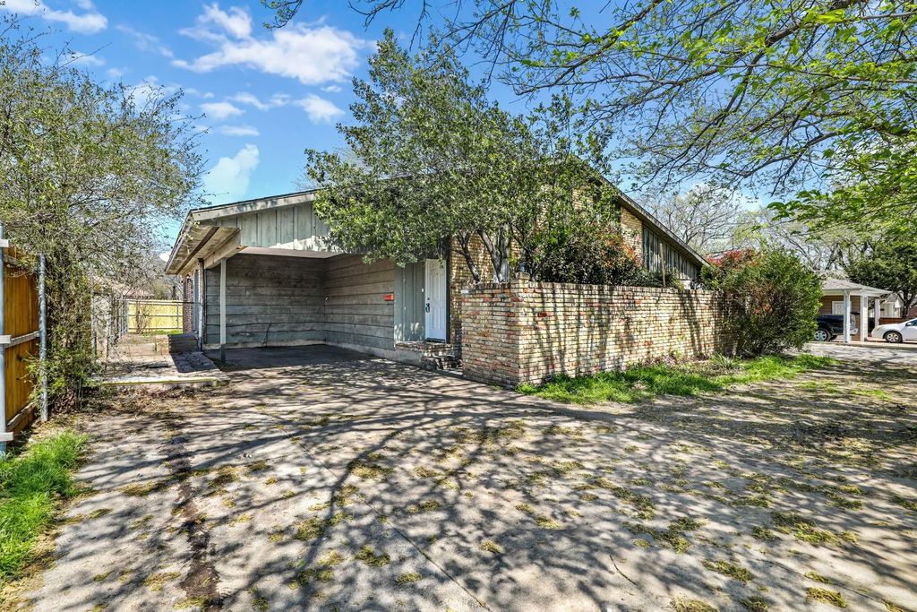 2605 14th Street, Plano