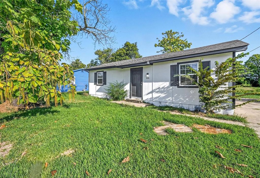 708 Union Avenue, Bonham