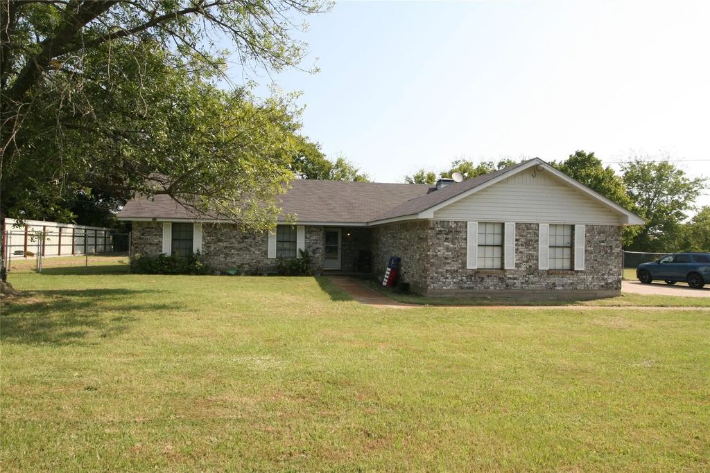 211 Vz County Road 4107, Canton