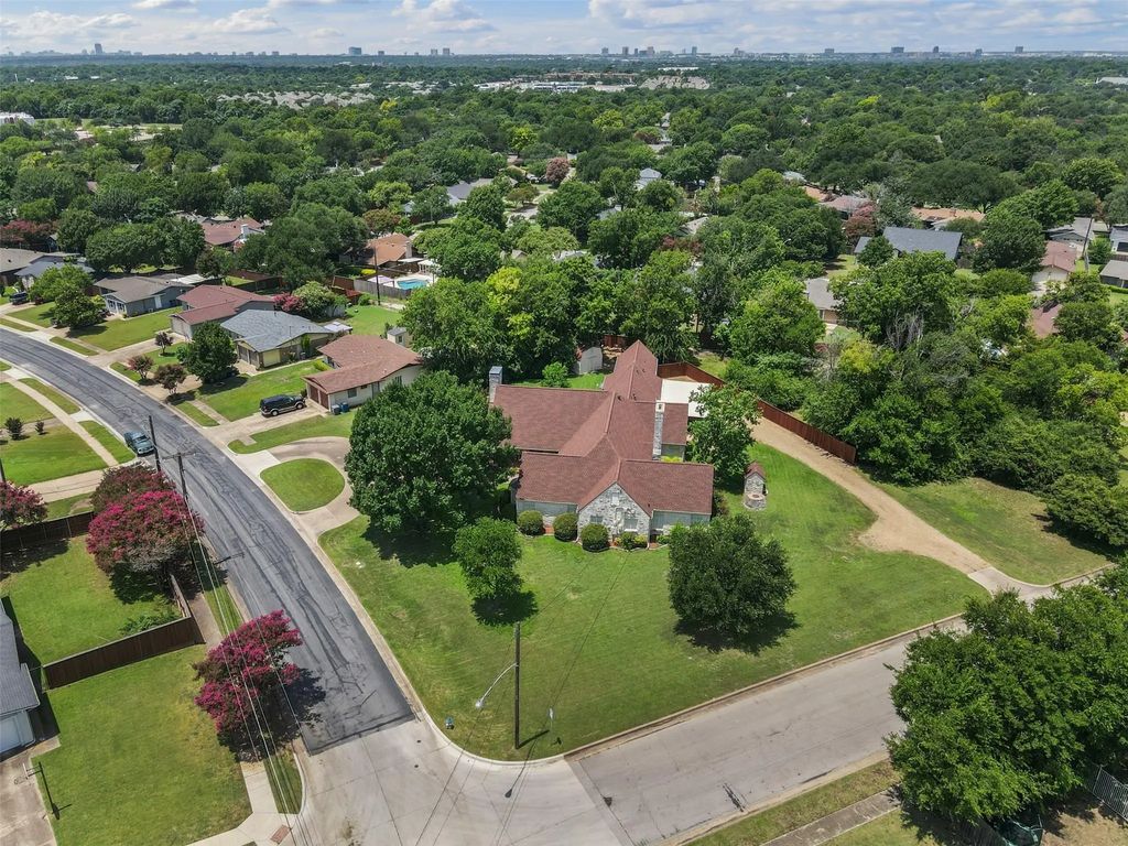 8561 Strathmore Drive, Dallas
