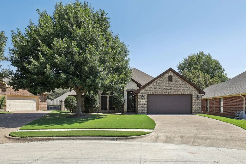 7509 Bunker Court, Benbrook