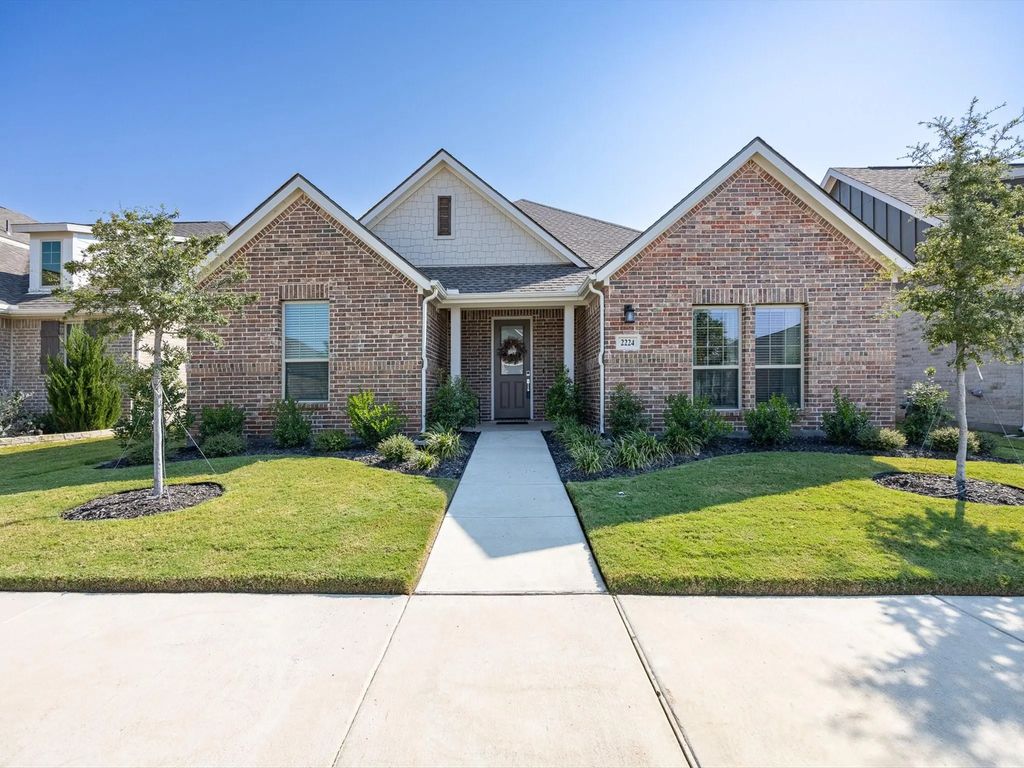 2224 Vista Way, Waxahachie