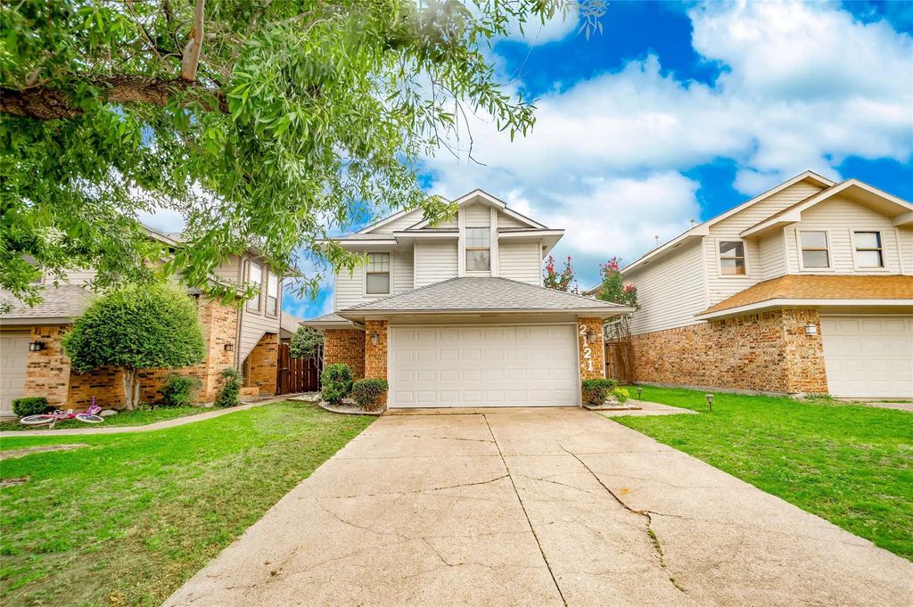 2121 Stradivarius Lane, Carrollton