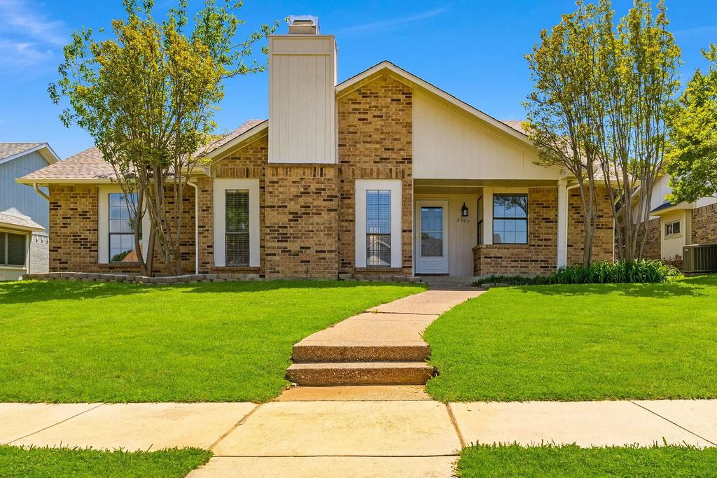 2905 Hamlett Lane, Flower Mound