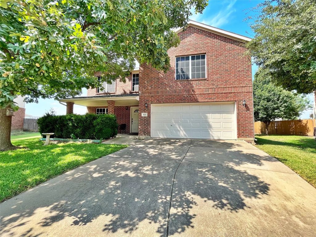 924 Rock Dove Circle, Saginaw