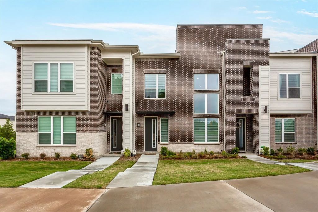 1737 Dalhart Road, Plano
