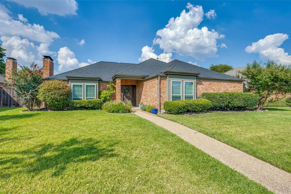 1324 Watersedge Drive, Plano