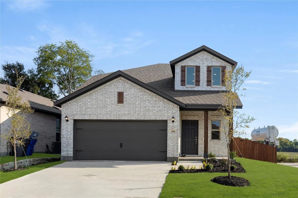 3101 Yellow Pine, Melissa