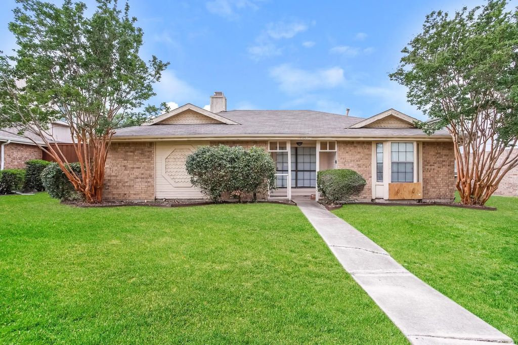 2106 Stein Way, Carrollton